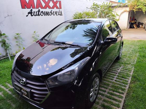 HYUNDAI HB20 1.0 COMFORT 12V FLEX 4P MANUAL